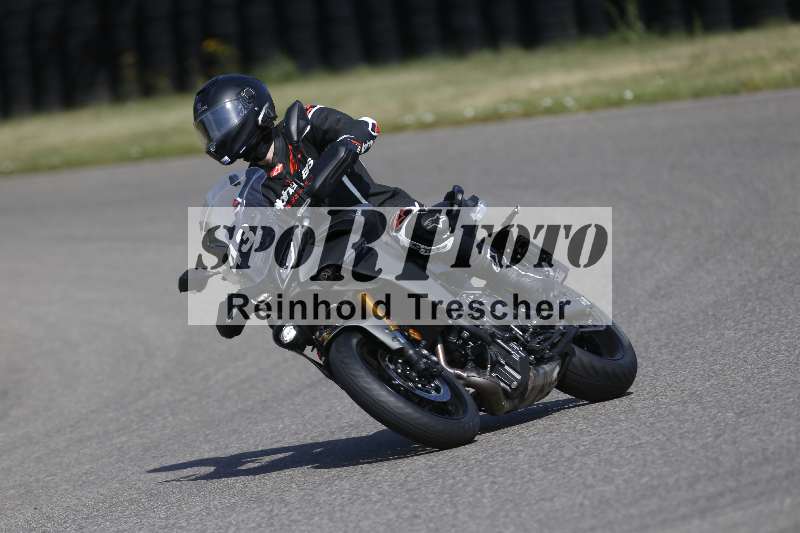 /21 17.06.2026  Ducati Schweiz Track Warmup ADR/Gruppe blau/43